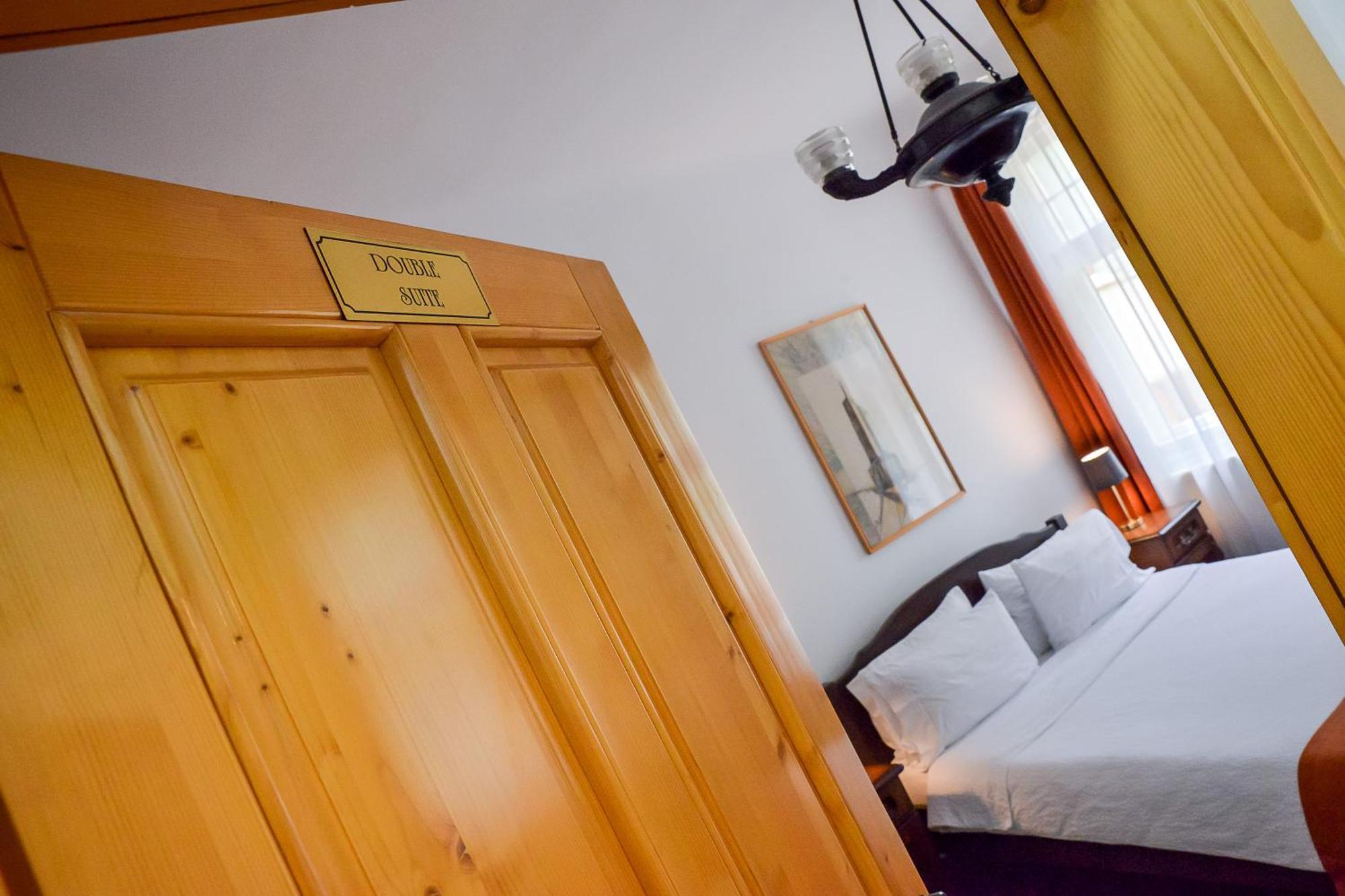 An Der Holztreppe Apartment Sighisoara Ngoại thất bức ảnh