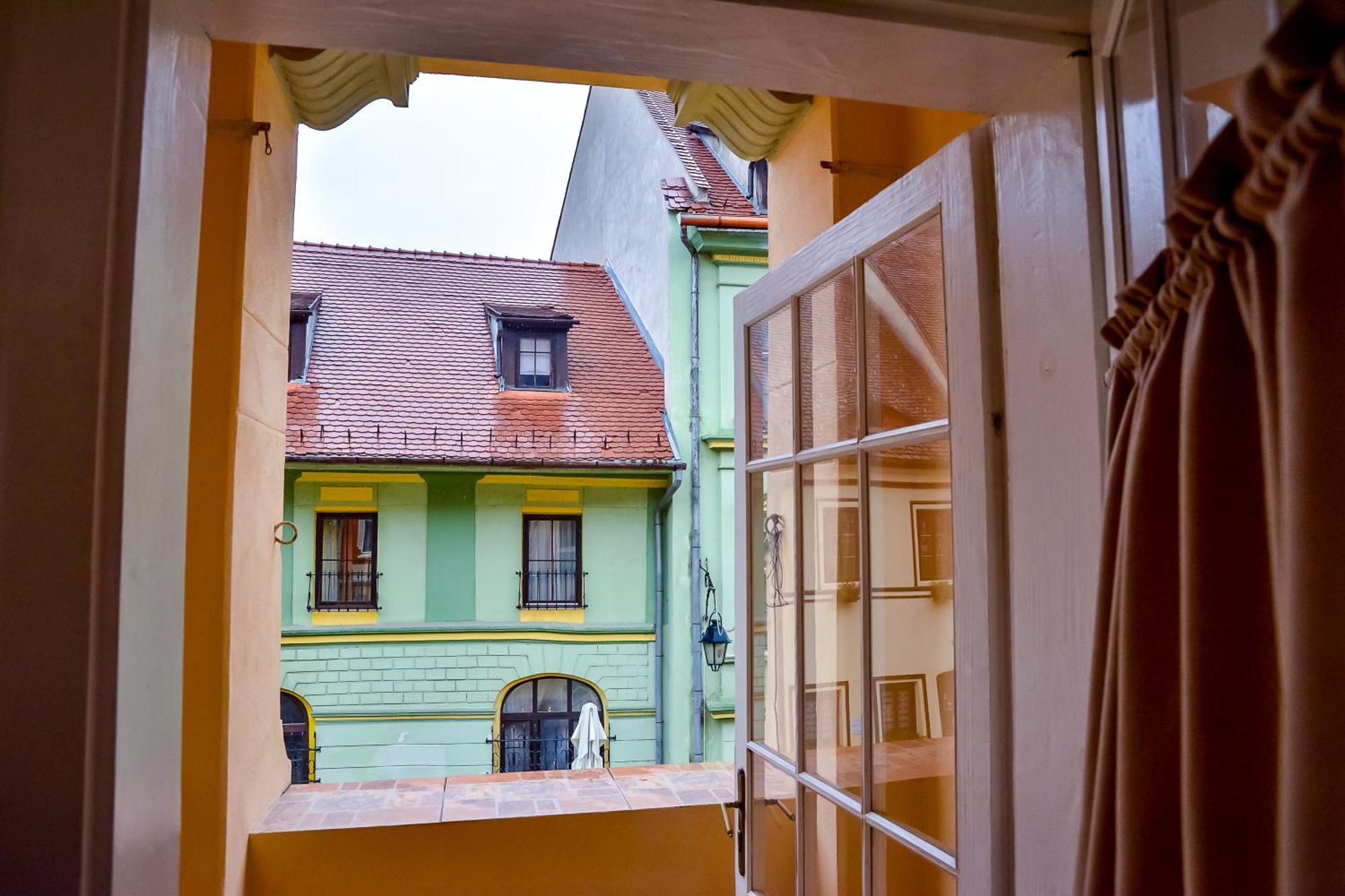 An Der Holztreppe Apartment Sighisoara Ngoại thất bức ảnh